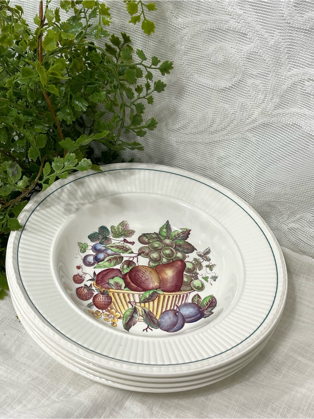 Wedgwood Bowls Edme Wentworth Rimmed Soup Bowl Fruit Basket Pattern Set of 4